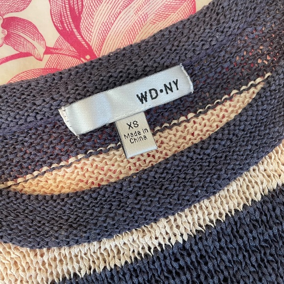 🏝️Big $10 Sale!🏝️WD-NY Striped Sweater - Picture 6 of 6